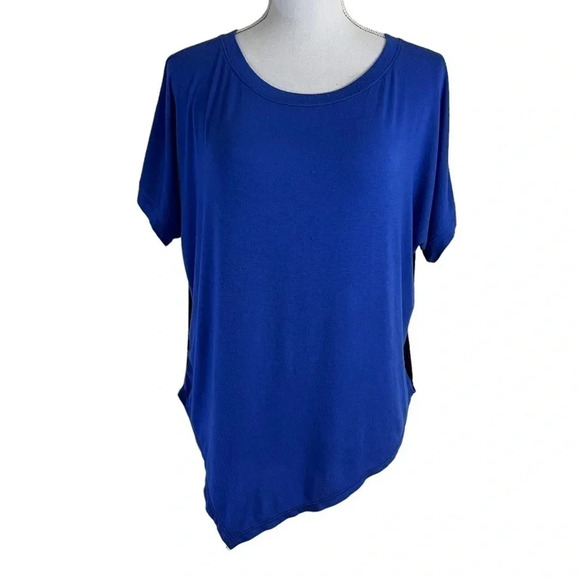Aqua Colorblock Top XS Pointed Asymmetrical Hem Short Sleeves Round Neckline - Picture 1 of 8
